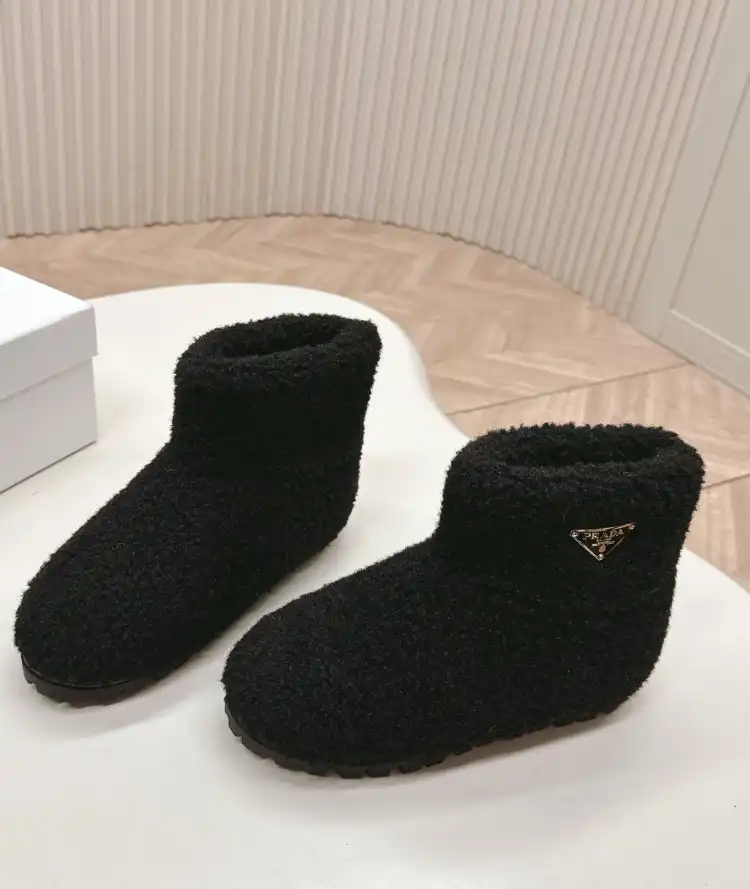 hype Prada Boots