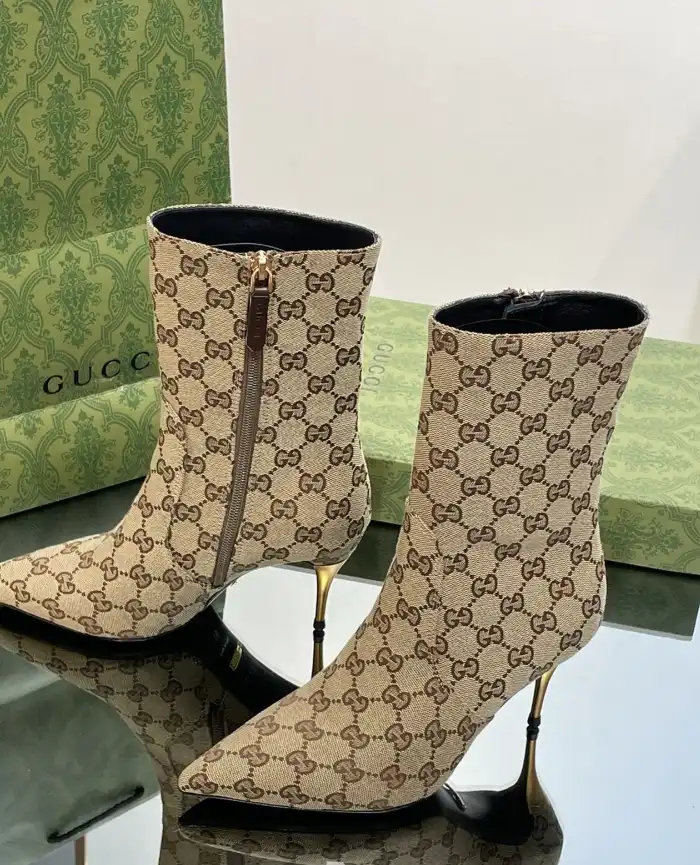 hype Gucci Boots