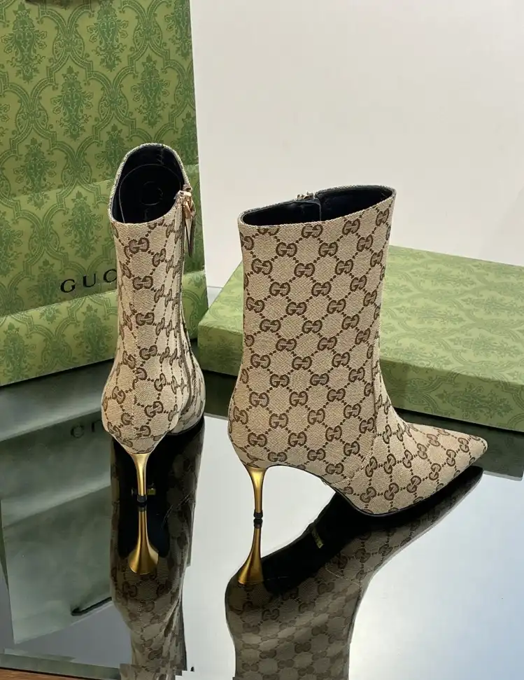 hype Gucci Boots