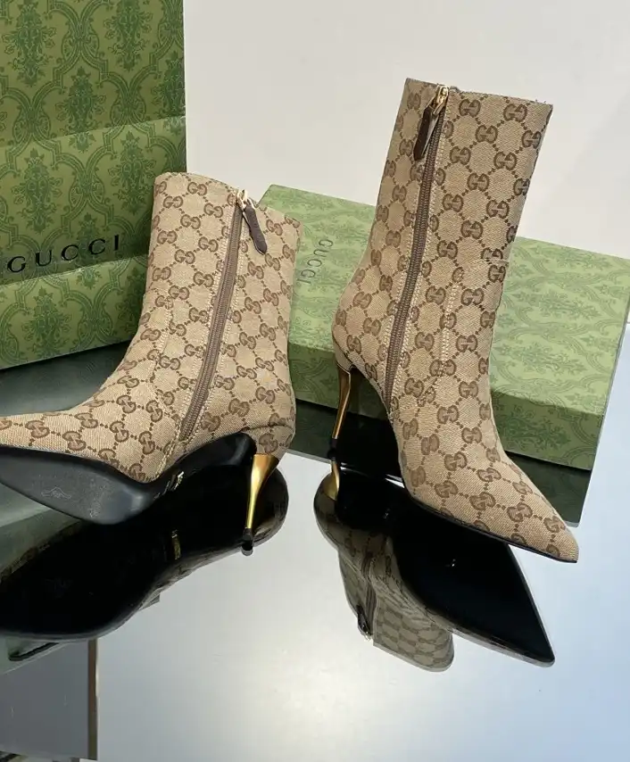 hype Gucci Boots