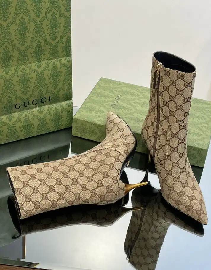 hype Gucci Boots