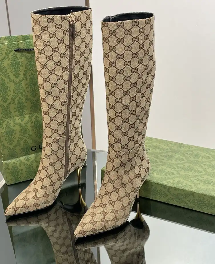 hype Gucci Boots