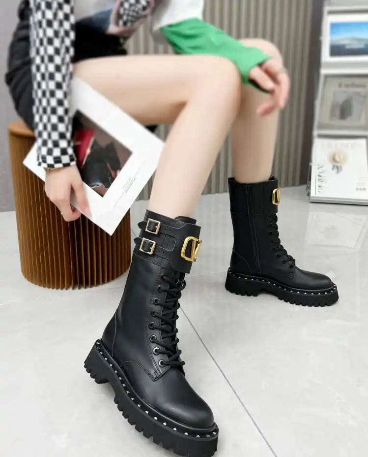 hype Valentino Boots