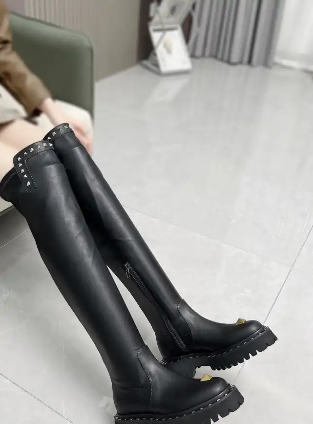 hype Valentino Boots