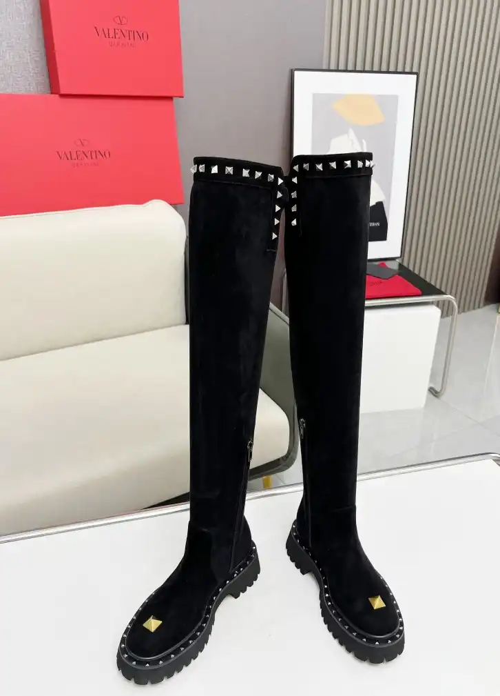 hype Valentino Boots