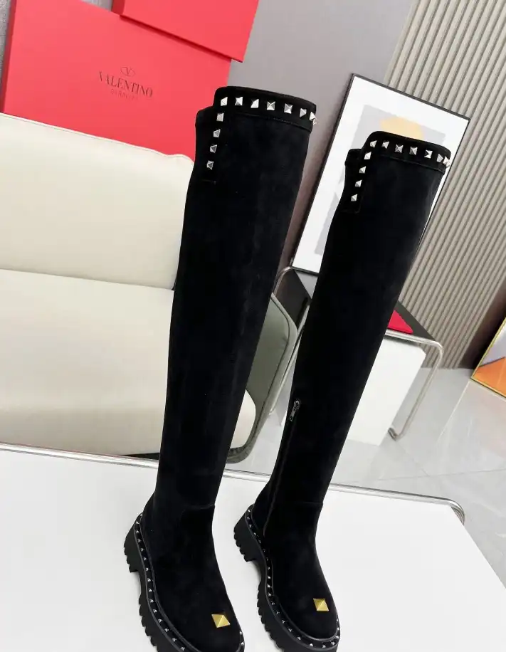 hype Valentino Boots