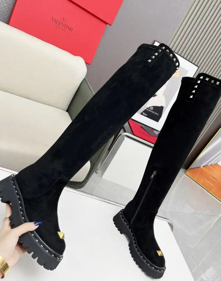 hype Valentino Boots