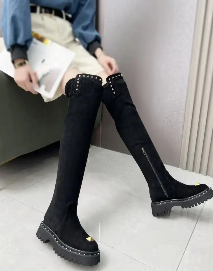 hype Valentino Boots