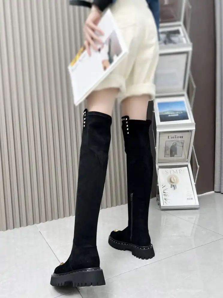 hype Valentino Boots