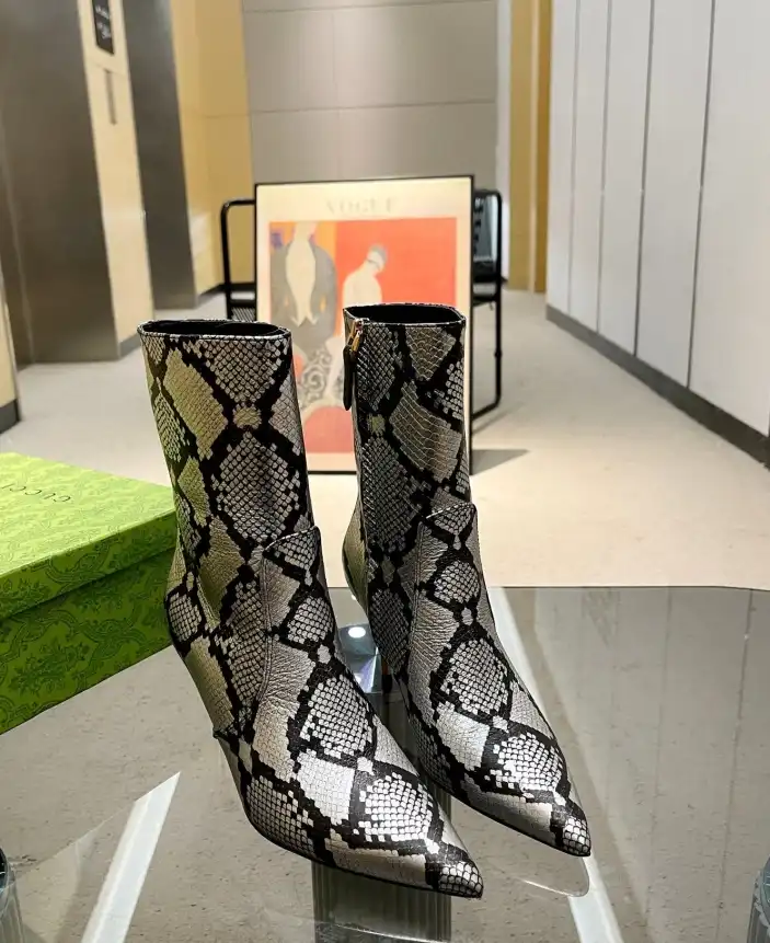 hype Gucci Boots