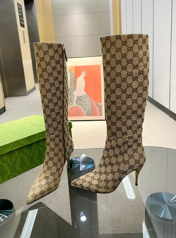 hype Gucci Boots