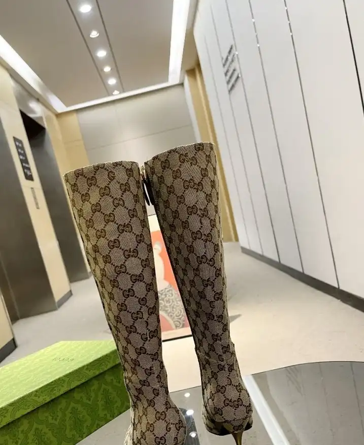 hype Gucci Boots