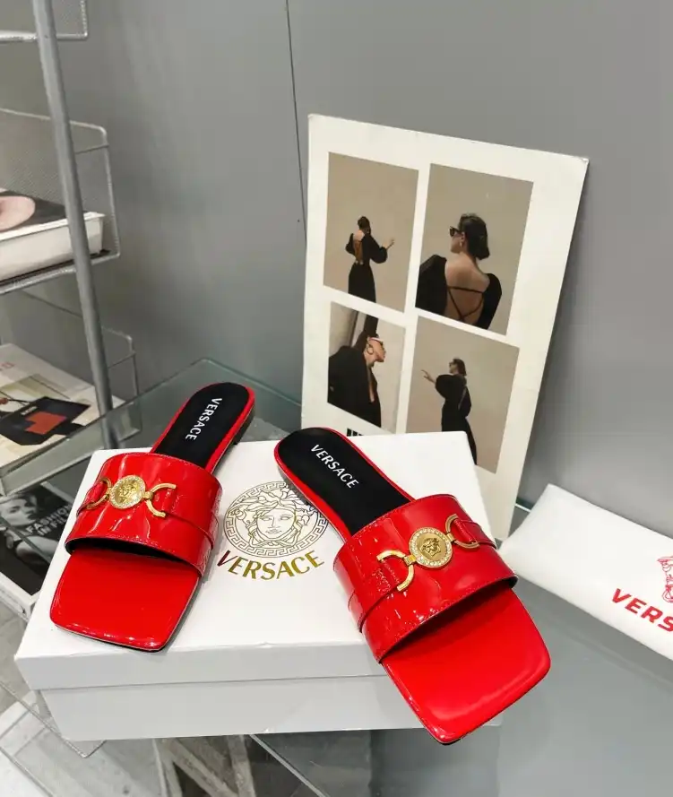 hype Givenchy Slippers