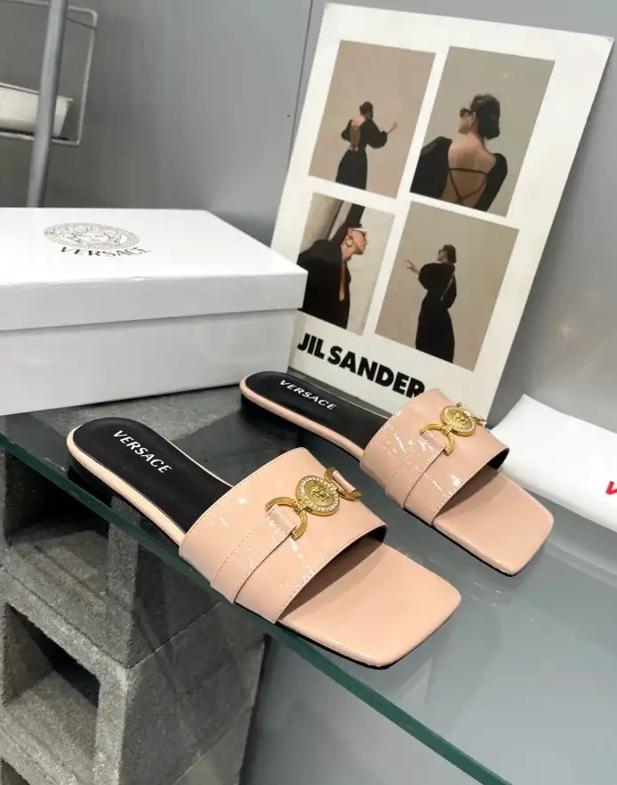 hype Givenchy Slippers