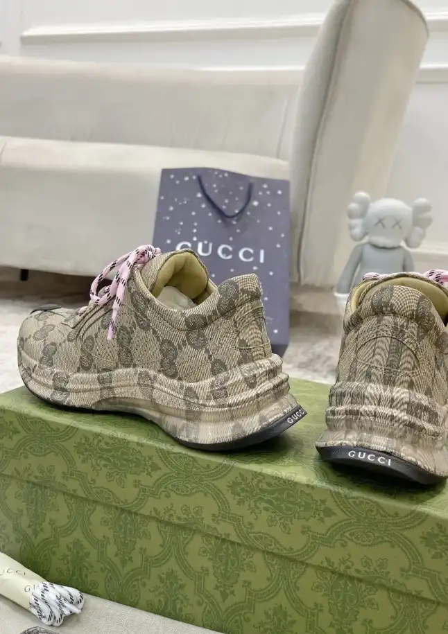 hype Gucci Sneakers