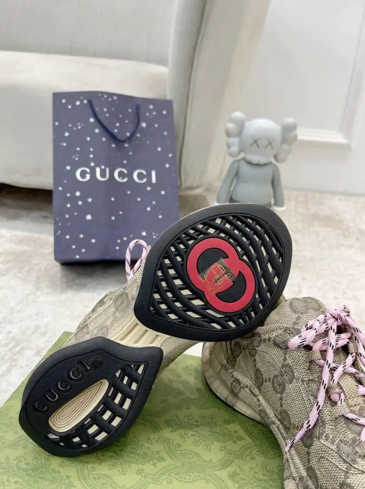 hype Gucci Sneakers