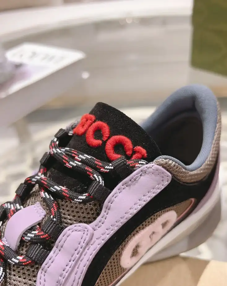 hype Gucci Sneakers