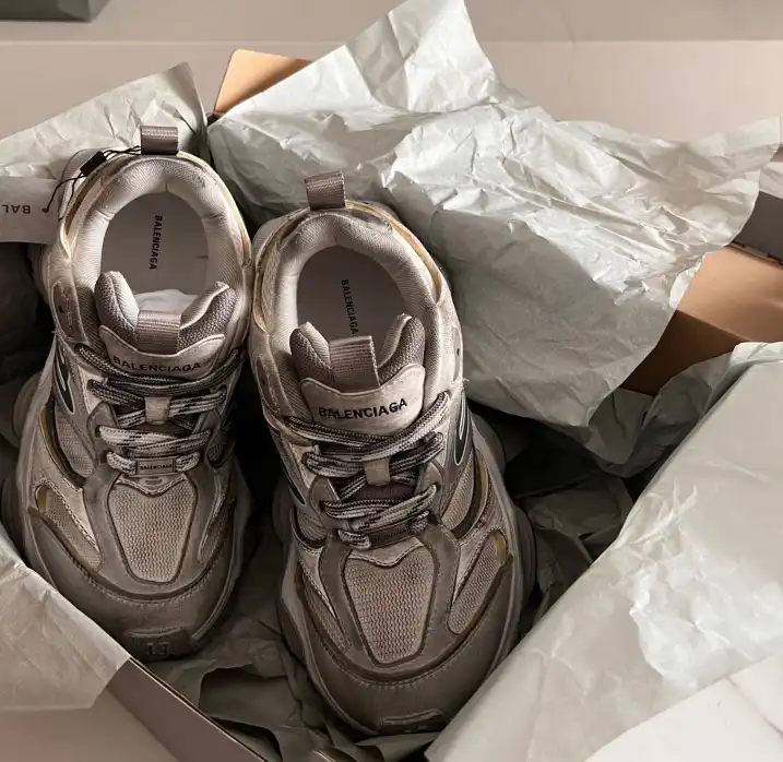 hype Balenciaga Sneakers