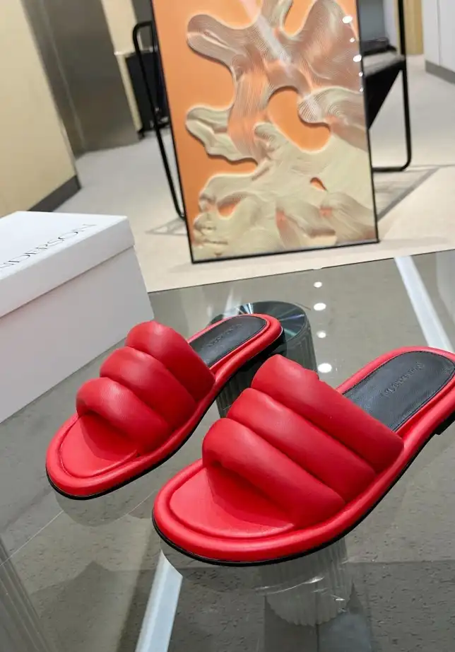 hype Other Slippers