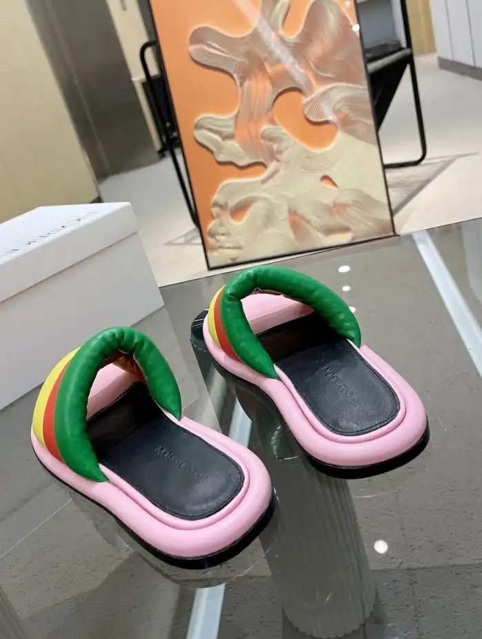 hype Other Slippers