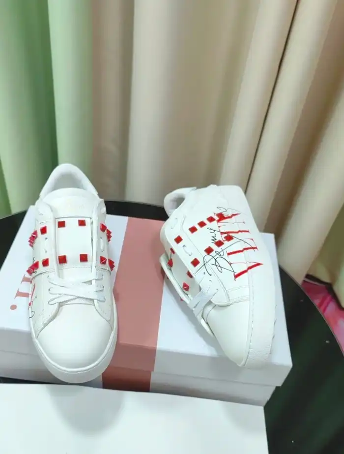 hype Valentino Casual Shoes