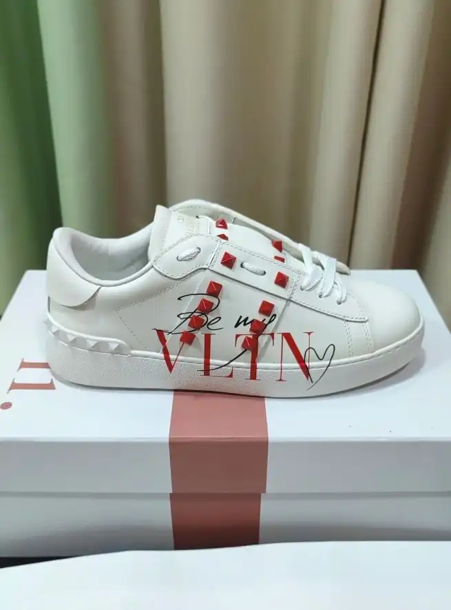 hype Valentino Casual Shoes