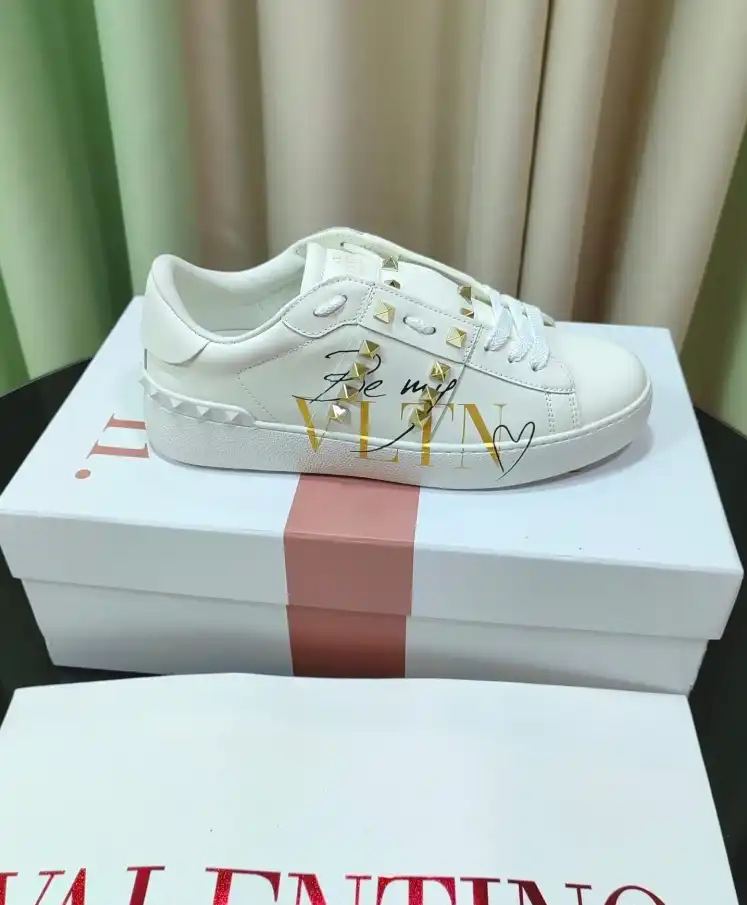 hype Valentino Casual Shoes