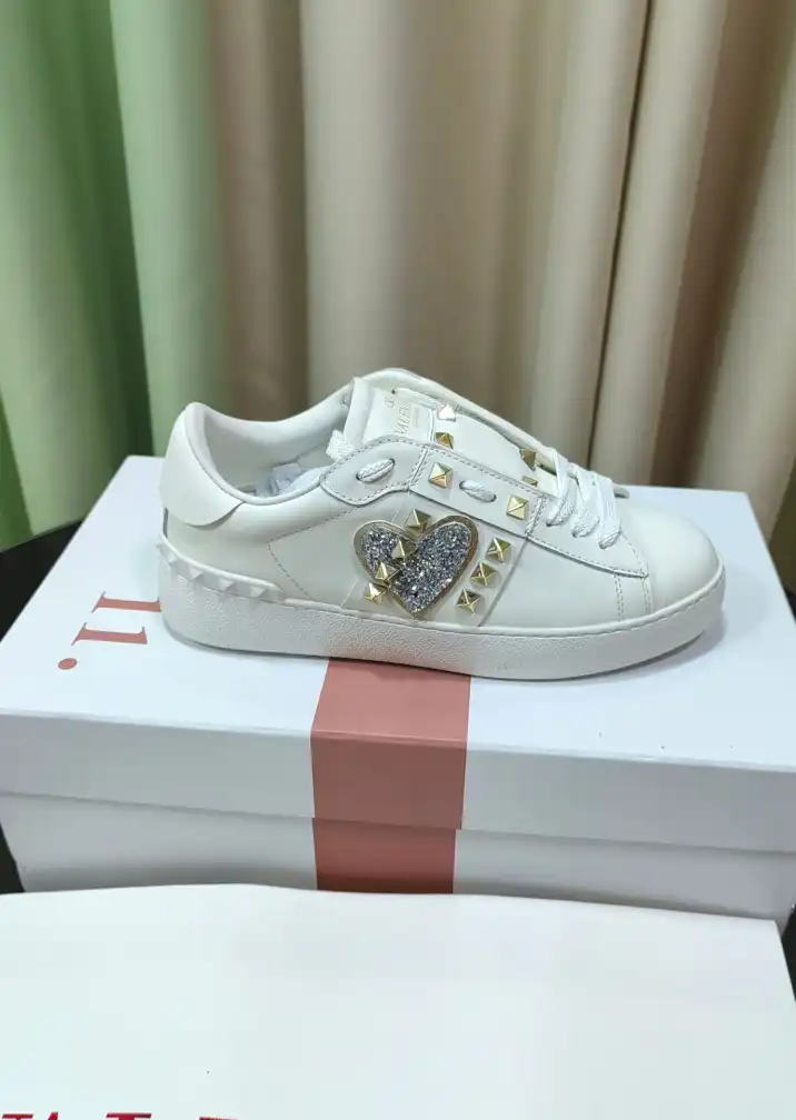 hype Valentino Casual Shoes