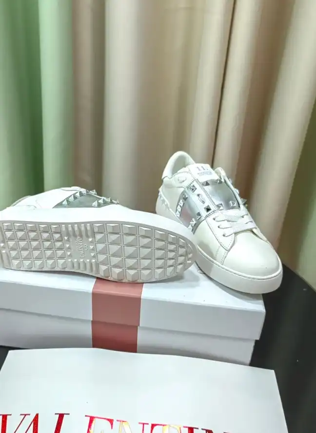 hype Valentino Casual Shoes