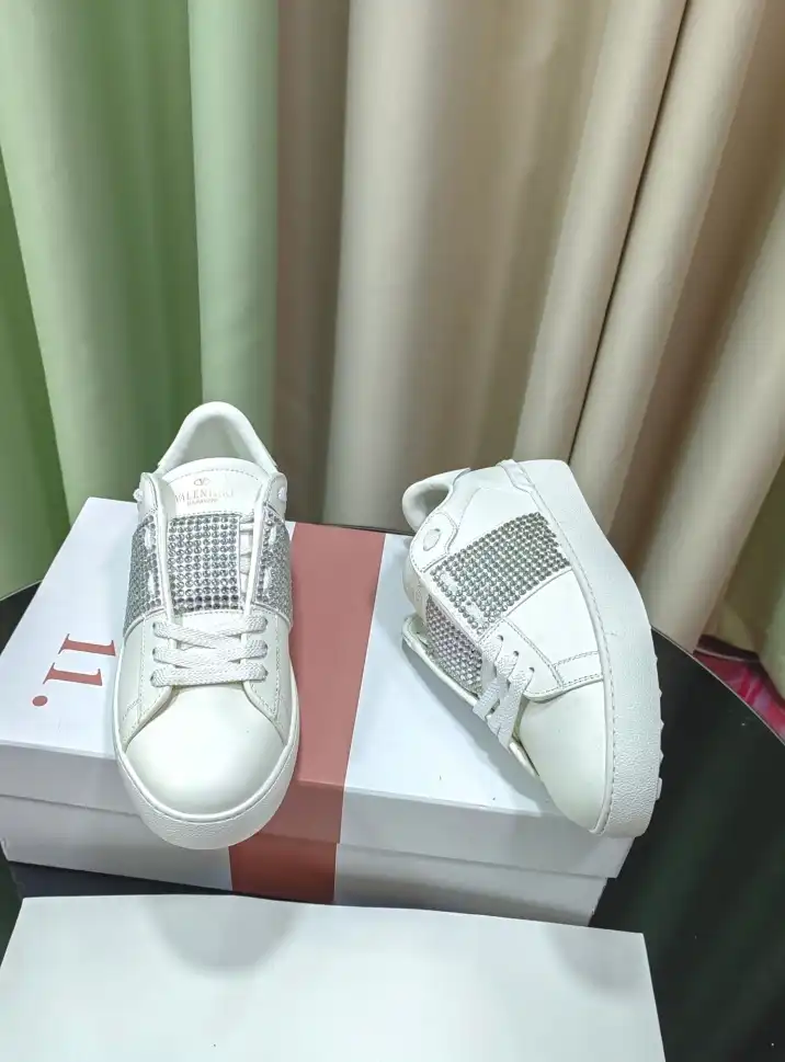 hype Valentino Casual Shoes