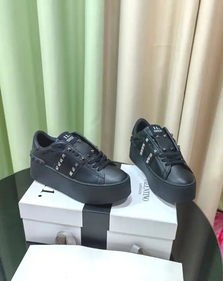 hype Valentino Casual Shoes