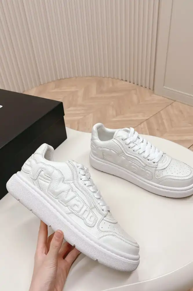 hype Alexander Wang Sneakers