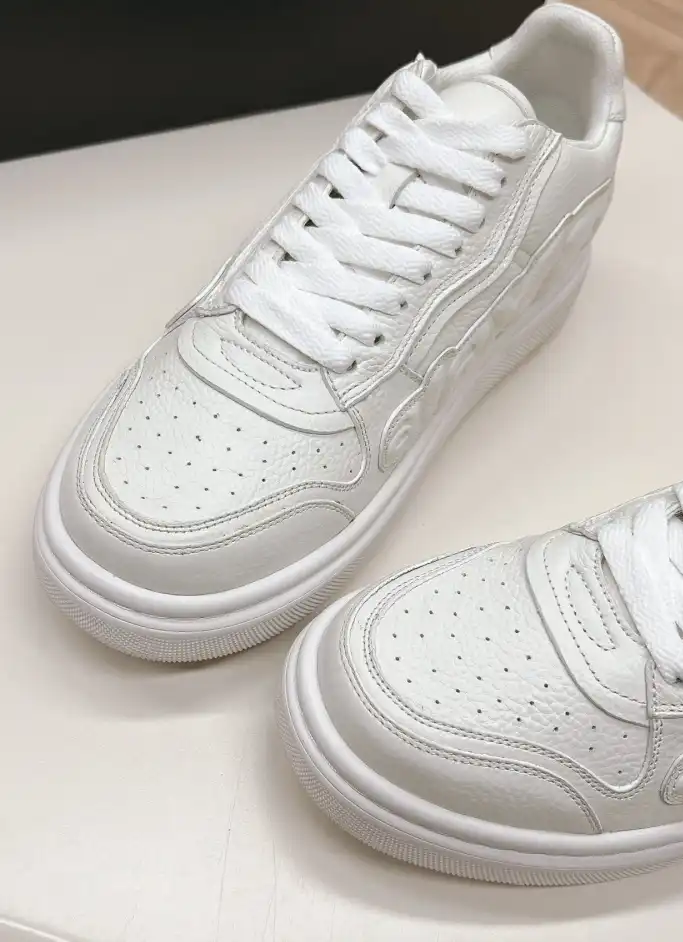 hype Alexander Wang Sneakers