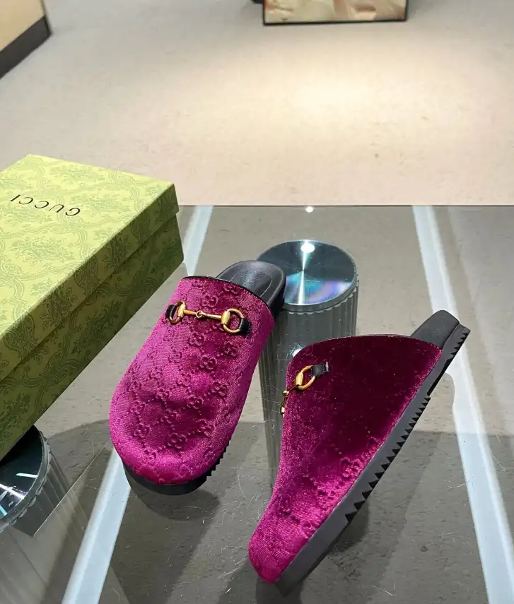 hype Gucci Slippers