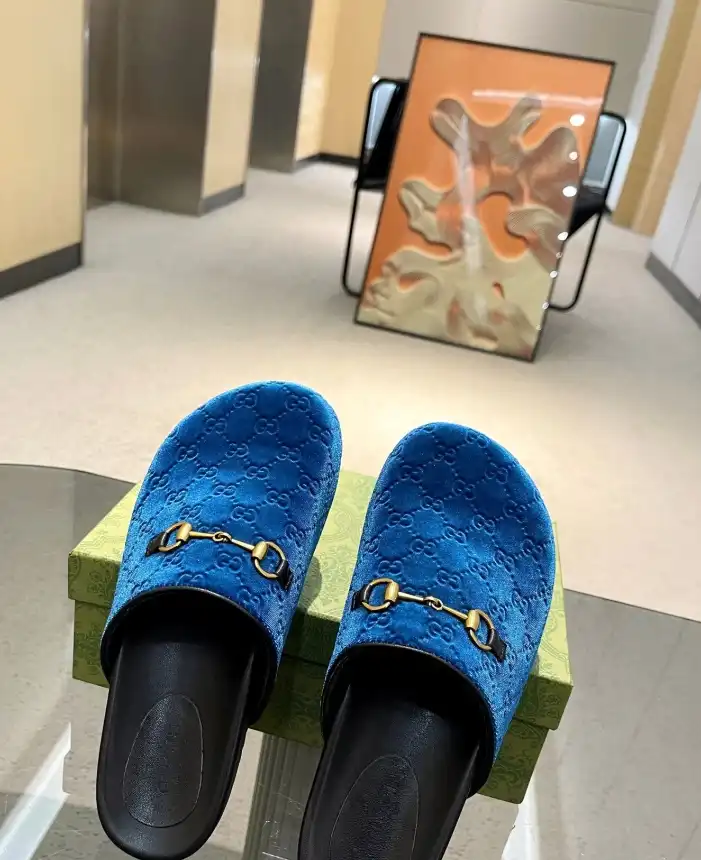 hype Gucci Slippers