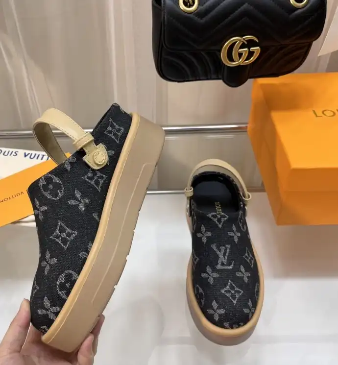 hype LV Slippers