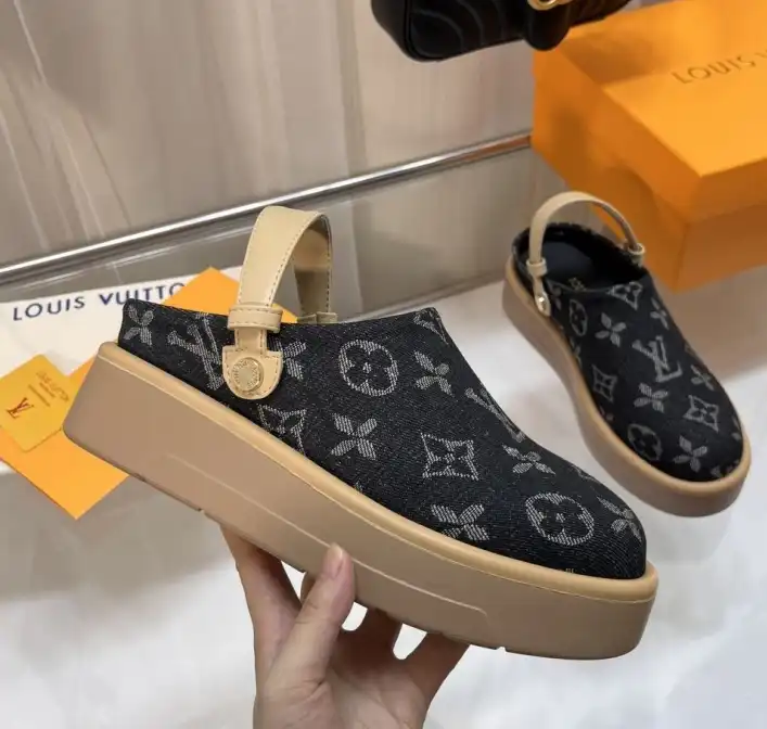 hype LV Slippers