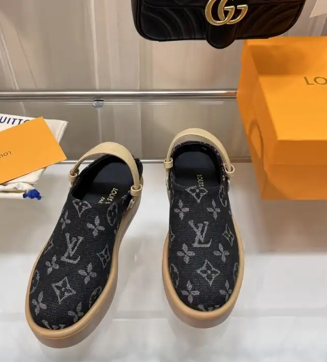 hype LV Slippers