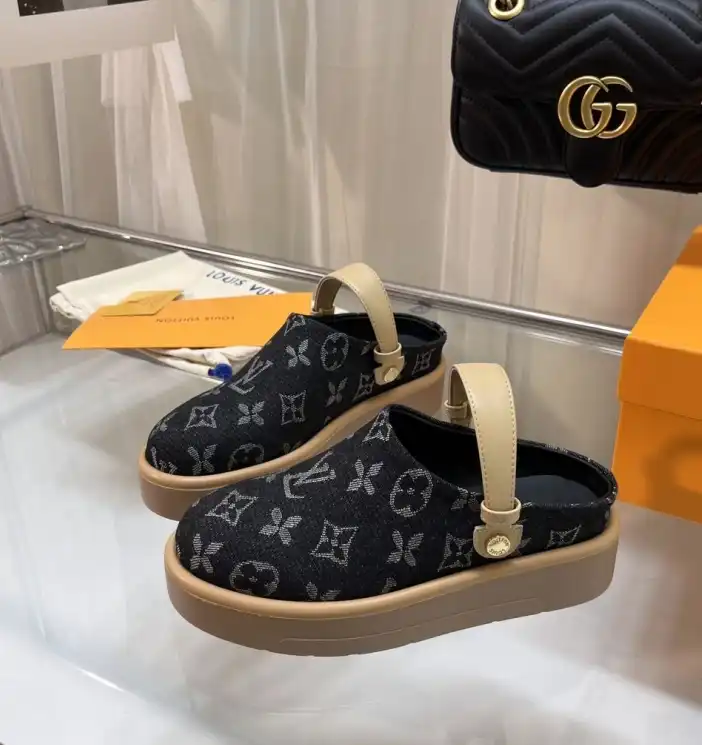 hype LV Slippers