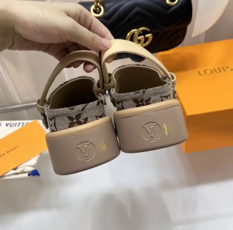 hype LV Slippers