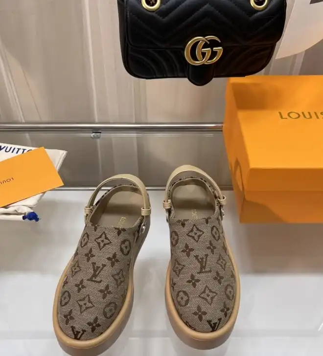 hype LV Slippers