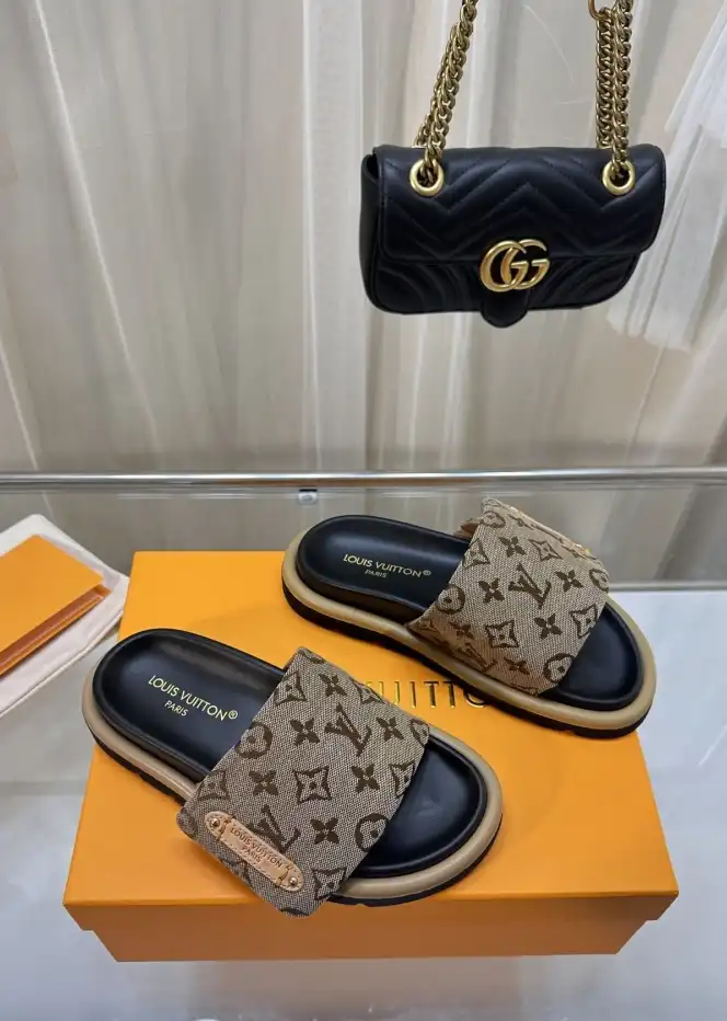 hype LV Slippers