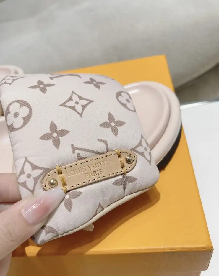 hype LV Slippers