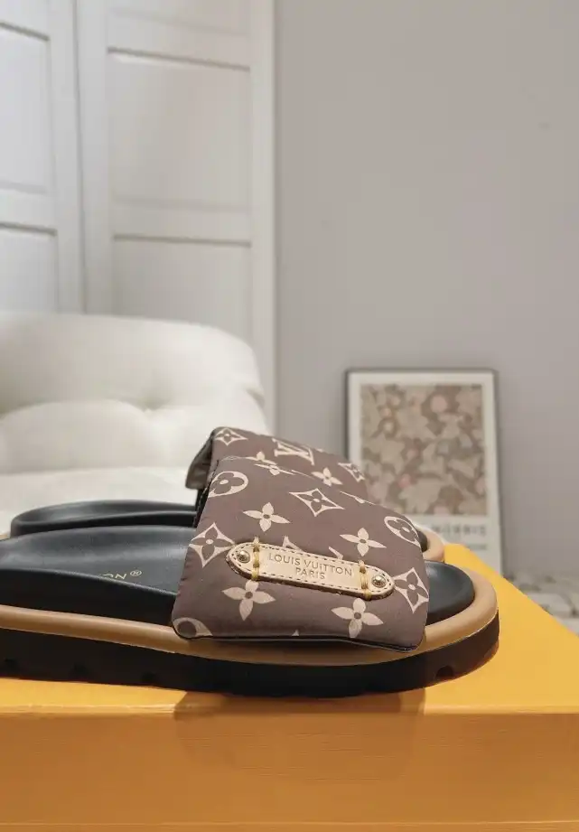 hype LV Slippers