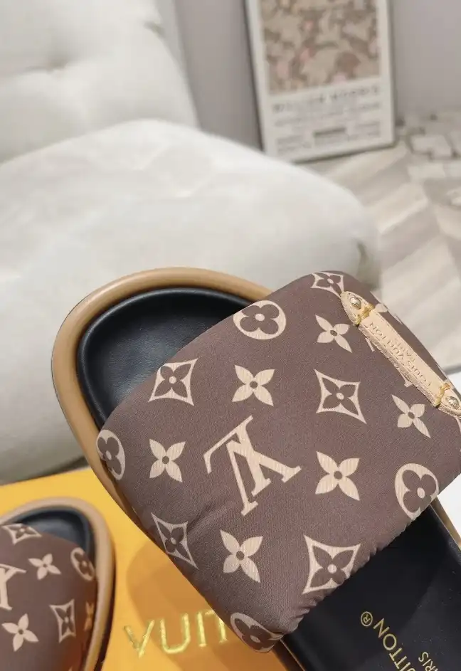 hype LV Slippers