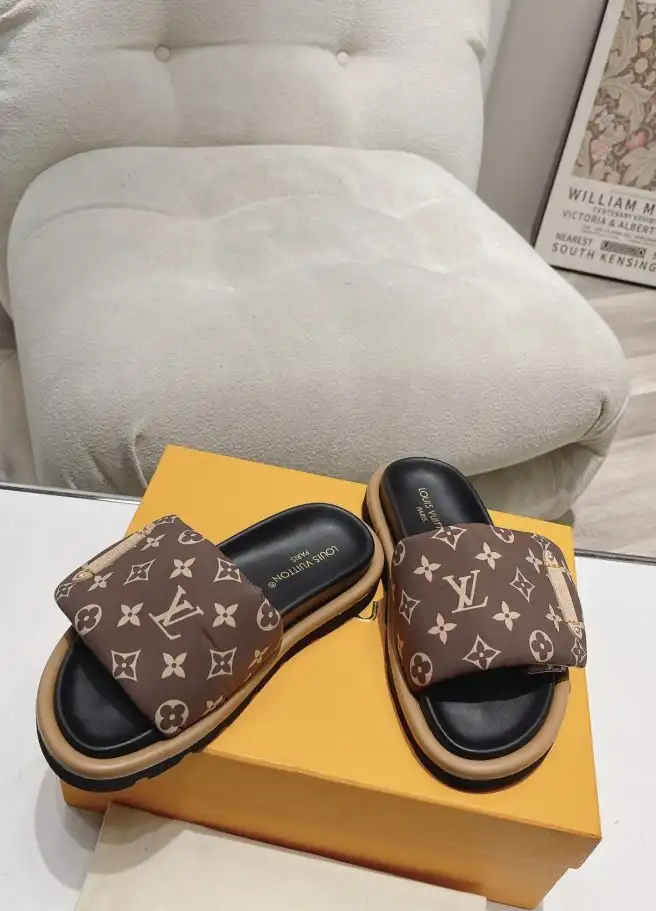 hype LV Slippers