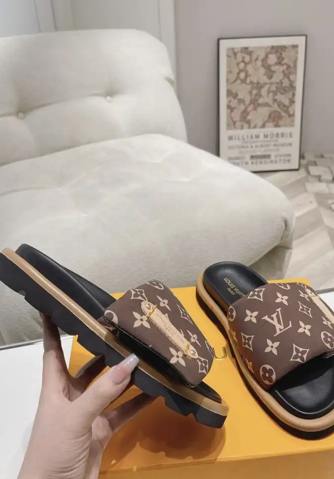 hype LV Slippers