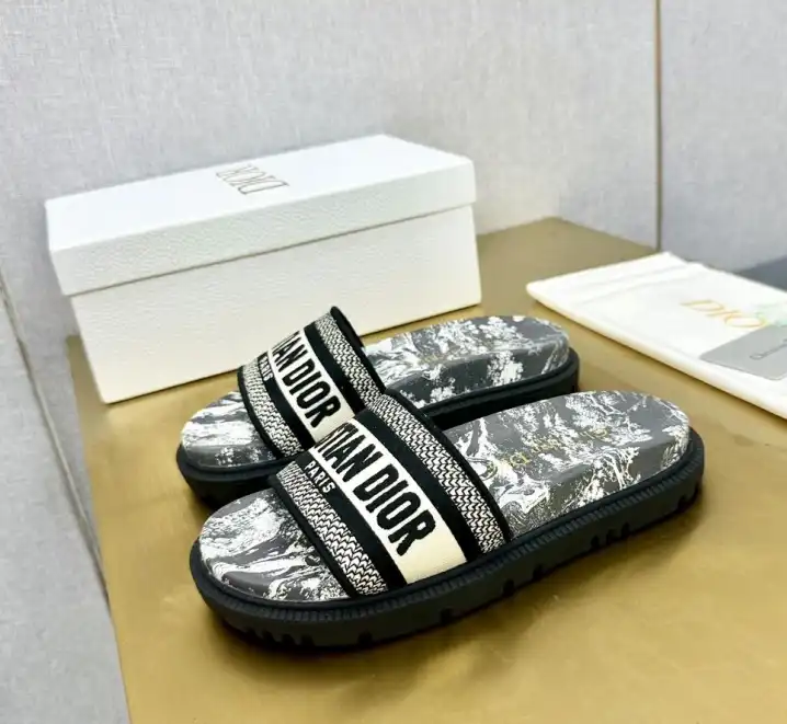 hype Christian Dior Slippers