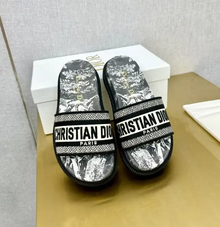 hype Christian Dior Slippers