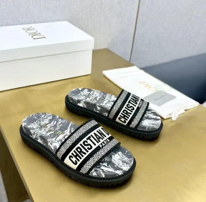 hype Christian Dior Slippers